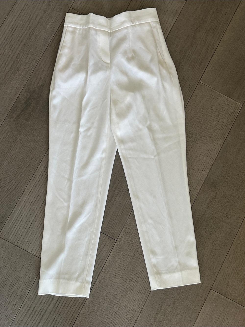 Aritzia Cropped Tailored Ankle Pants in White 00